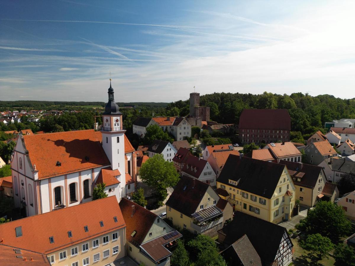 Hotel Garni Und Apartments Zur Krone Hilpoltstein Buitenkant foto